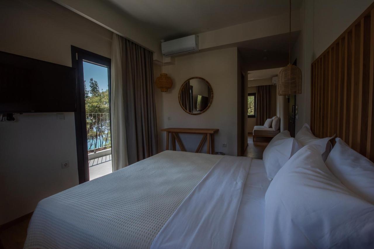 Отель Elies 33 Bio Retreat (Adults Only) Афитос Экстерьер фото